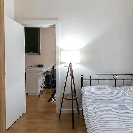 Urban Cozy One Bedroom Istanbul